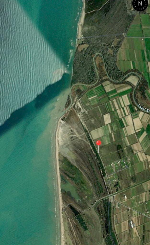 Durres, shes toke 22.000 m² 60.000 Euro (Sektori Rinia)