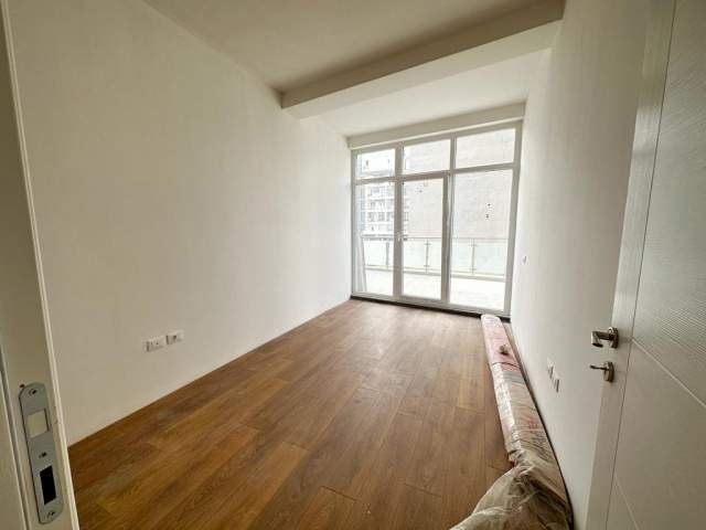 Tirane, jepet me qera ambjent biznesi Kati 5, 130 m² 1.300 Euro (Tish Dahia)