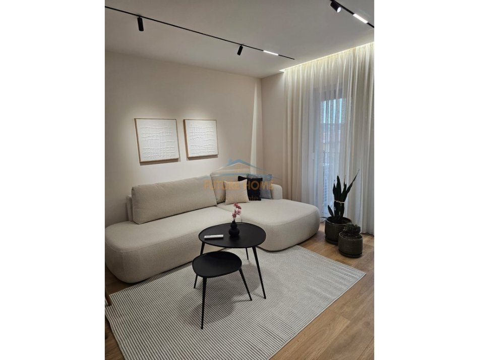 0683487469  Tirane, jepet me qera apartament 2+1+Ballkon Kati 4, 91 m² 1.200 € (Rruga Jordan Misja)