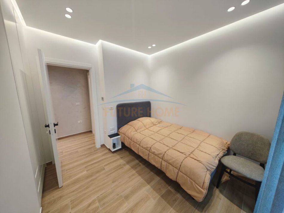 Durres, shitet apartament 3+1+Ballkon Kati 4, 125 m² 300.000 € (Golden Park, Tirane)