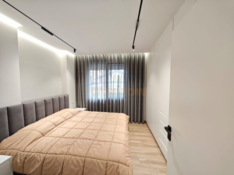 Durres, shitet apartament 3+1+Ballkon Kati 4, 125 m² 300.000 € (Golden Park, Tirane)