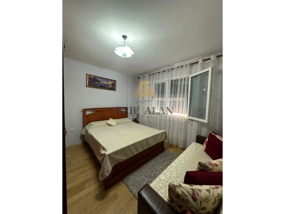 Pogradec, shitet apartament 1+1 Kati 4, 60 m² 68.000 € (Pogradec)
