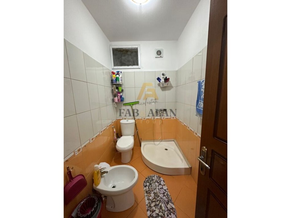 Pogradec, shitet apartament 1+1 Kati 4, 60 m² 68.000 € (Pogradec)