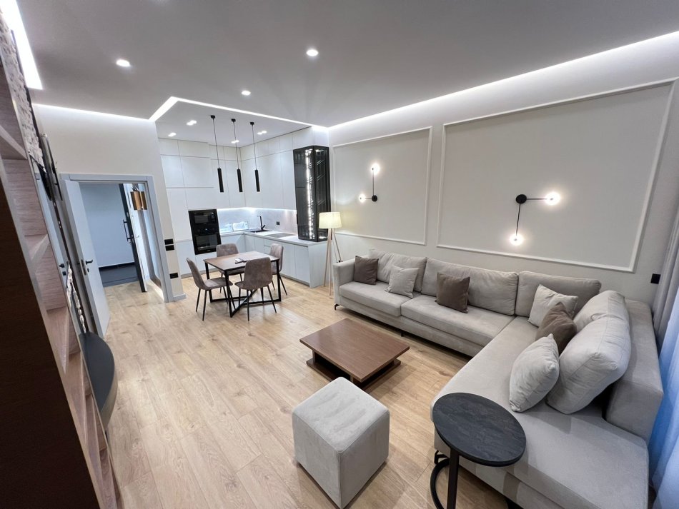 Tirane, jepet me qera apartament 1+1 Kati 4, 70 m² 900 € (rruga e kavajes)