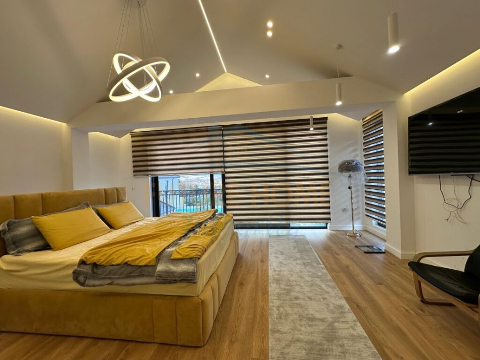 Tirane, jepet me qera Vile 5+1+Aneks+Ballkon Kati 0, 2.000 m² 35.000 € (Berzhite TEG)