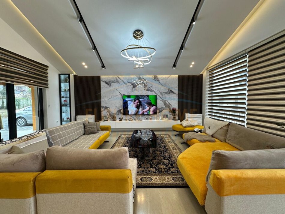 Tirane, jepet me qera Vile 5+1+Aneks+Ballkon Kati 0, 2.000 m² 35.000 € (Berzhite TEG)