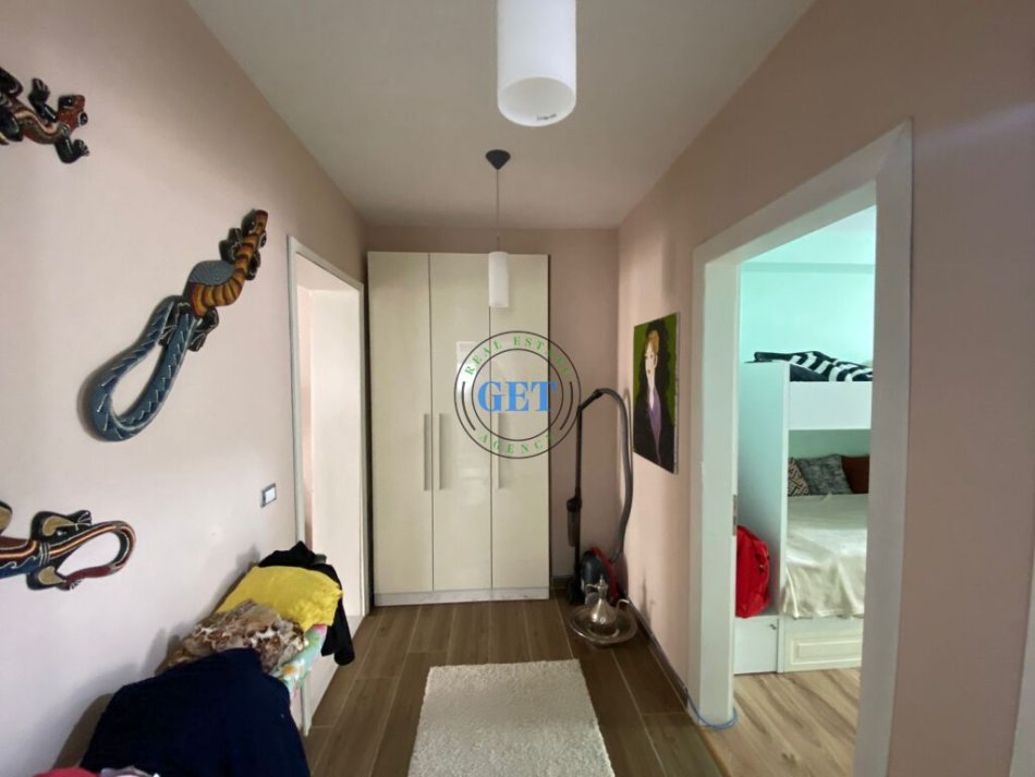 Durres, shitet apartament 2+1+Ballkon Kati 1, 118 m² 130.000 € (Ish Rajoni)
