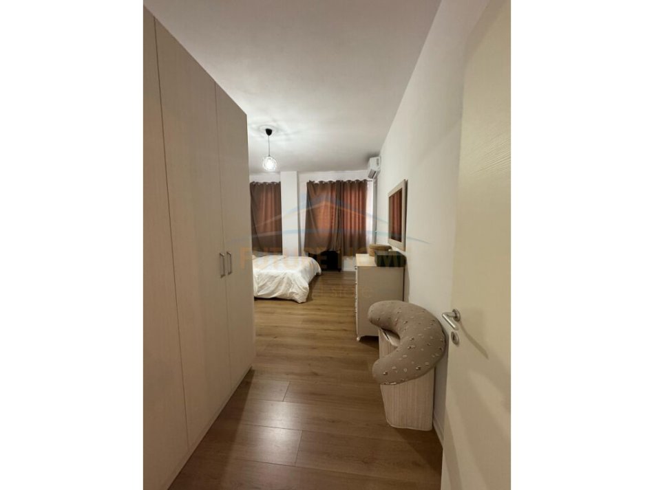 Tirane, shitet apartament 2+1 Kati 5, 135 m² 210.000 € (Yzberisht)