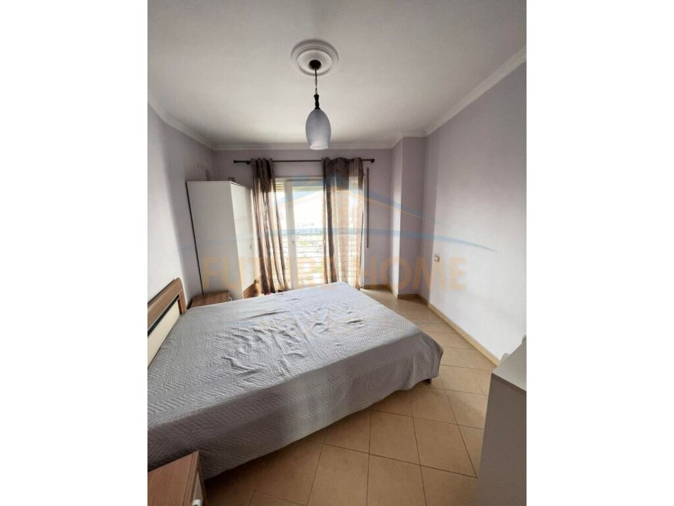 Tirane, shitet apartament 2+1+Ballkon Kati 6, 92 m² 130.000 € (UNAZA E RE)