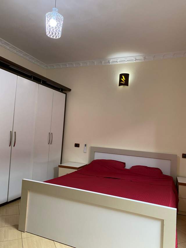 Tirane, jepet me qera apartament 1+1 Kati 2, 37 m² 280 Euro (5 Maji)