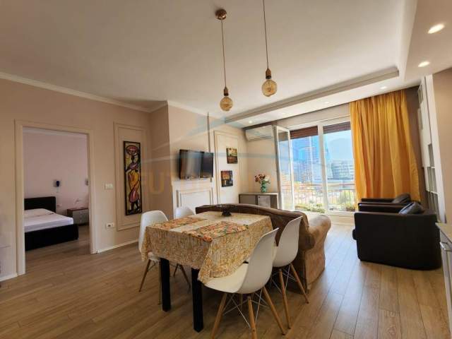 Tirane, jepet me qera apartament 2+1+BLK Kati 9, 90 m² 850 Euro (Rruga Islam Alla)