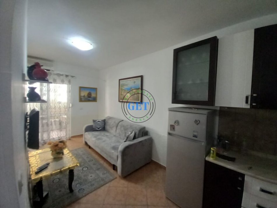 Durres, shitet apartament 1+1+Ballkon Kati 3, 50 m² 65.000 € (Shkembi i Kavajes)