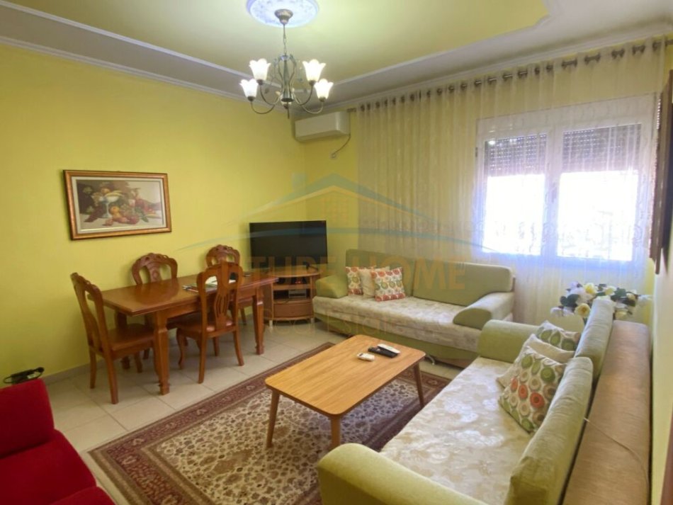 Tirane, shitet apartament 3+1+Ballkon Kati 5, 134 m² 185.000 € (RRUGA BARDHYL)
