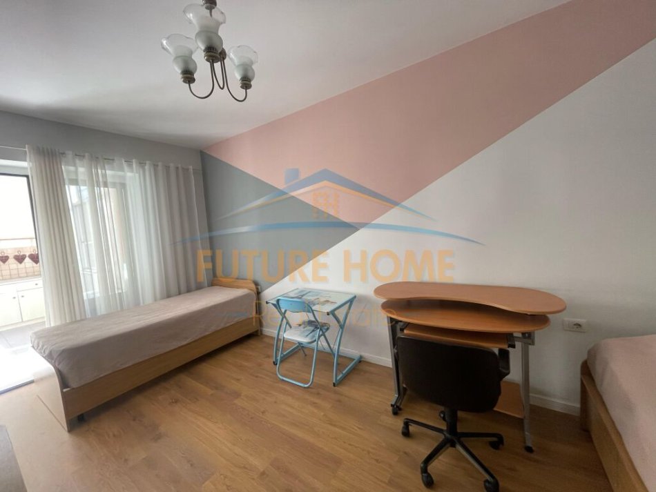 Tirane, shitet apartament 2+1+Ballkon Kati 4, 93 m² 182.000 € (VASIL SHANTO)