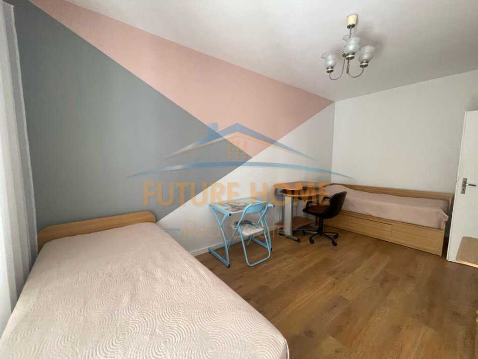 Tirane, shitet apartament 2+1+Ballkon Kati 4, 93 m² 182.000 € (VASIL SHANTO)