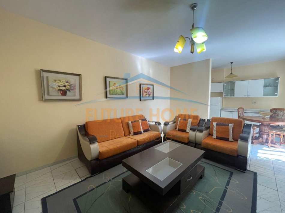 Tirane, shitet apartament 2+1+Ballkon Kati 4, 93 m² 182.000 € (VASIL SHANTO)
