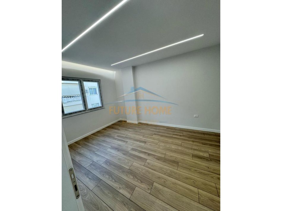 Tirane, shitet apartament 1+1 Kati 1, 64 m² 117.000 € (kodra e diellit)