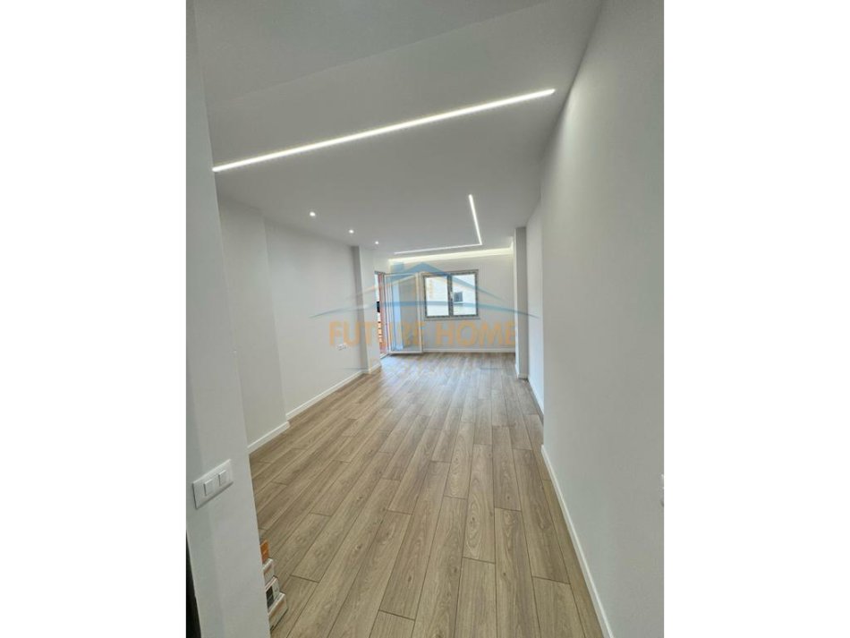 Tirane, shitet apartament 1+1 Kati 1, 64 m² 117.000 € (kodra e diellit)