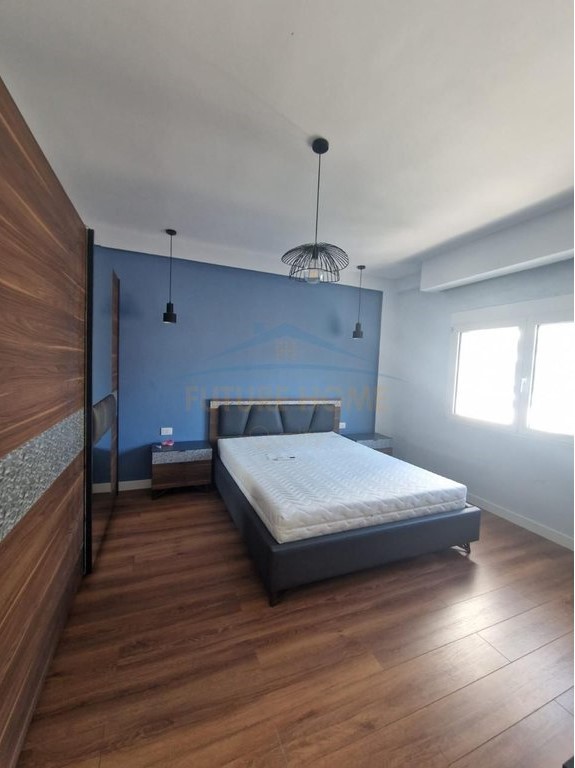 Durres, jepet me qera apartament 1+1+Ballkon Kati 6, 60 m² 500 € (Vollga)
