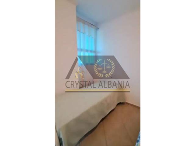 Tirane, jap me qera apartament Kati 7, 120 m² 47.000 Leke (rruga reshit petrela)