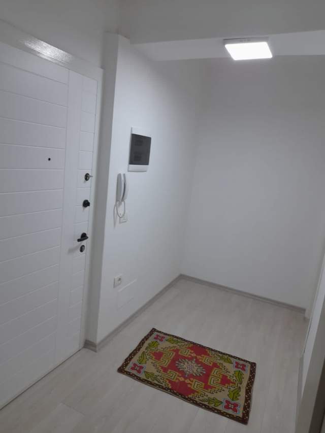 Tirane, jepet me qera apartament Kati 6, 900 Euro (RRUGA MUHAMED GJOLLESHA)