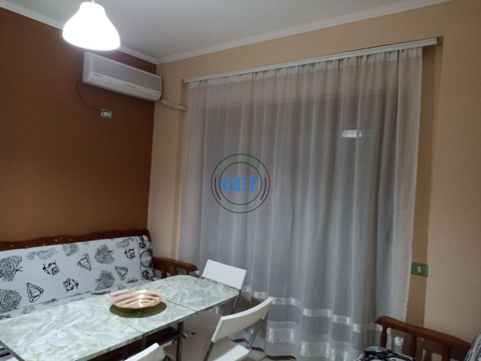 Durres, jepet me qera apartament 1+1+Ballkon Kati 1, 72 m² 270 € (Shkembi i Kavajes)