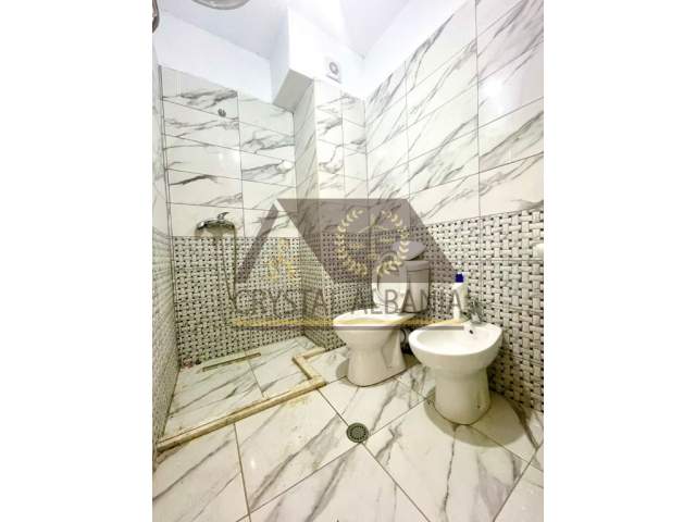Tirane, shes apartament 2+1+BLK Kati 2, 91 m² 125.000 Euro (kopshti botanik)
