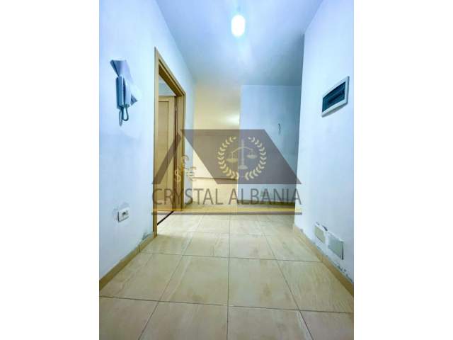 Tirane, shes apartament 2+1+BLK Kati 2, 91 m² 125.000 Euro (kopshti botanik)