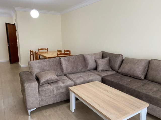Shqiperi, jepet me qera apartament Kati 7, 99 m² 420 Euro (Dritan Hoxha)