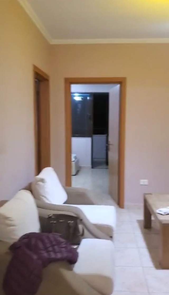Tirane, jepet me qera apartament 2+1+BLK Kati 7, 90 m² 500 Euro (prane Shkolles Qazim Turdiu)