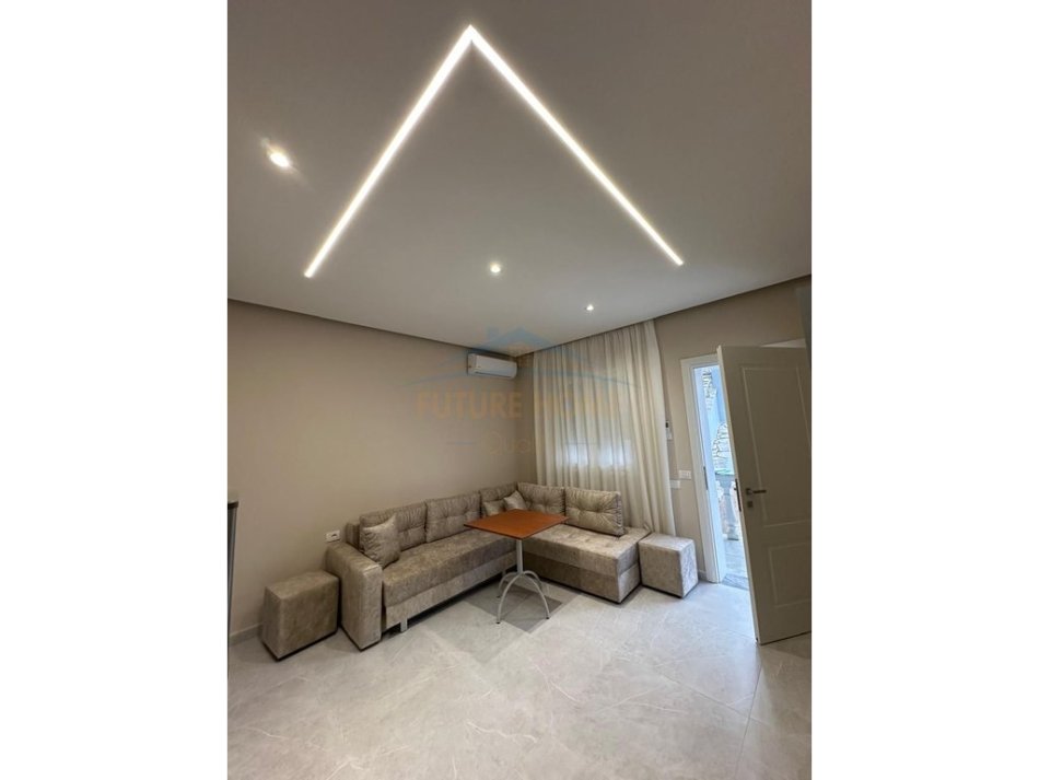 Golem, jepet me qera apartament 1+1 Kati 1, 93 m² 300 € 
