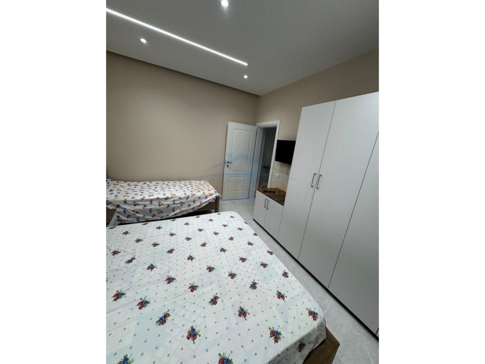 Durres, jepet me qera apartament 1+1 Kati 1, 93 m² 300 € (Golem)