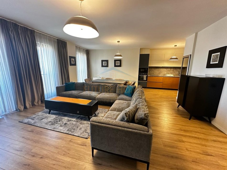 Tirane, jepet me qera apartament duplex Dublex Kati 8, 133 m² 1.500 € (rruga e kavajes)