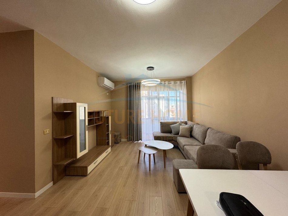 Tirane, shitet apartament 2+1 Kati 7, 99 m² 135.000 € (prane pasticeri Nela 6, Yzberisht)