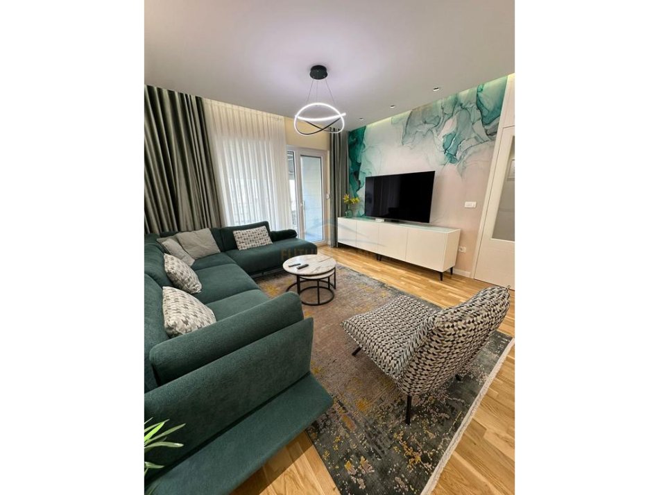Tirane, shitet 2+1 Kati 0, 82 m² 249.000 € (Liqeni i That)