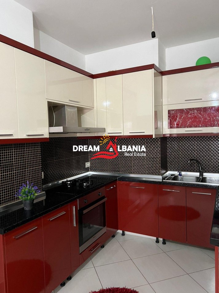 Tirane, shitet apartament 2+1+Ballkon Kati 6, 116 m² 160.000 €