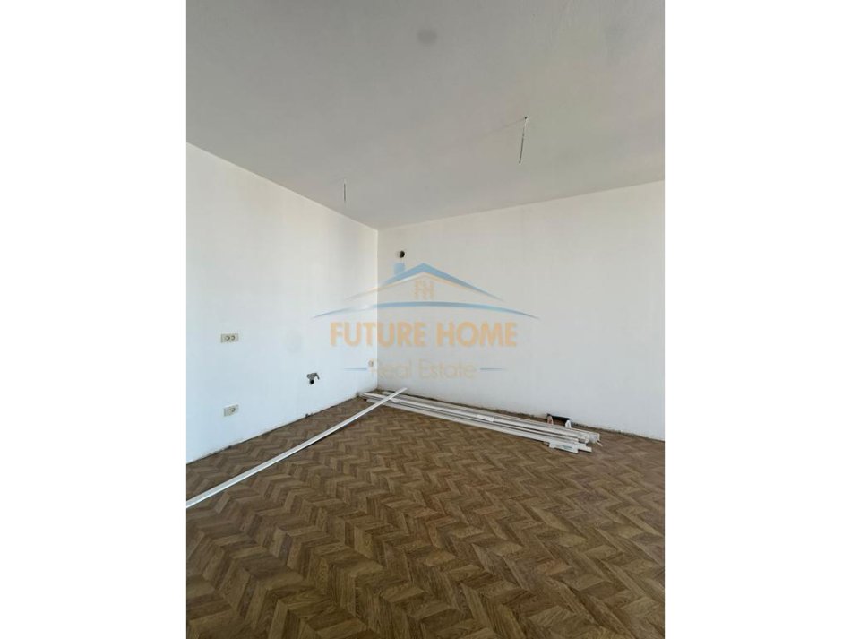 Tirane, shitet apartament 1+1+Ballkon Kati 11, 75 m² 165.000 € (mine peza)
