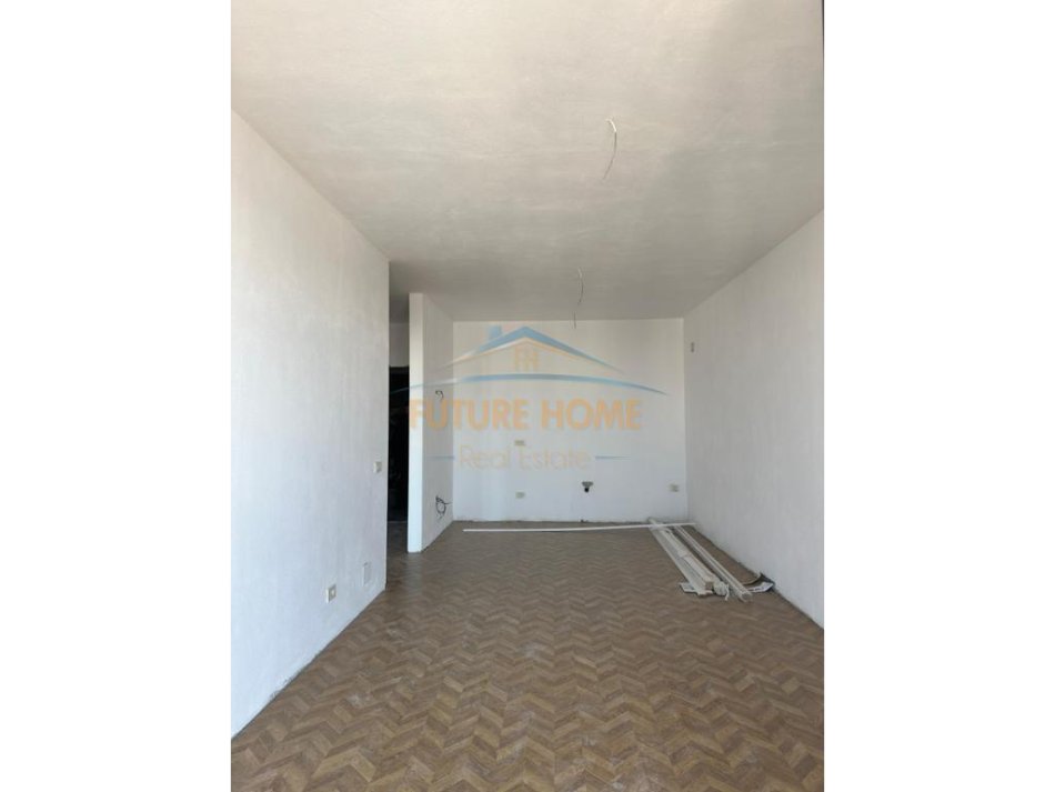 Tirane, shitet apartament 1+1+Ballkon Kati 11, 75 m² 165.000 € (mine peza)