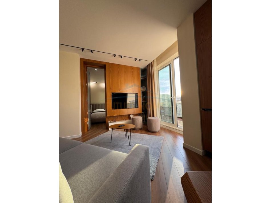 Tirane, shitet 2+1 , 280.000 € (KOPSHTI BOTANIK)