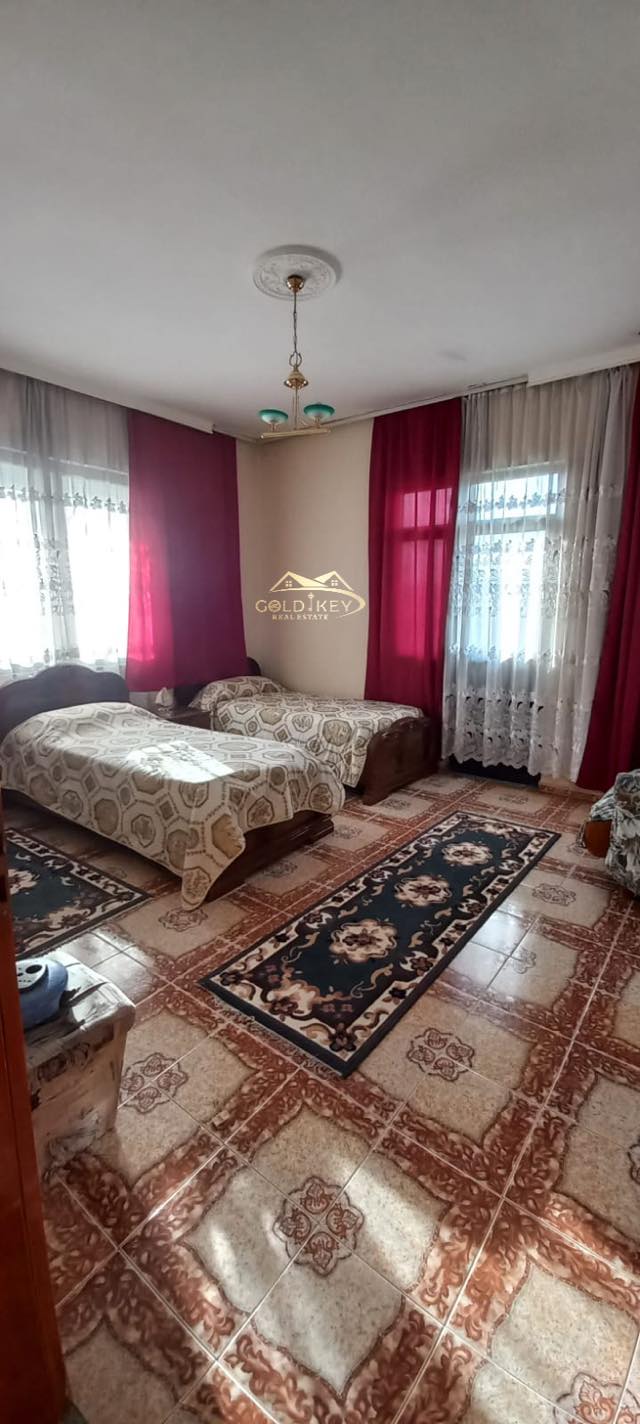 Durres, jepet me qera Vile 3 Katshe Kati 3, 1.000 Euro (Xhafzotaj)