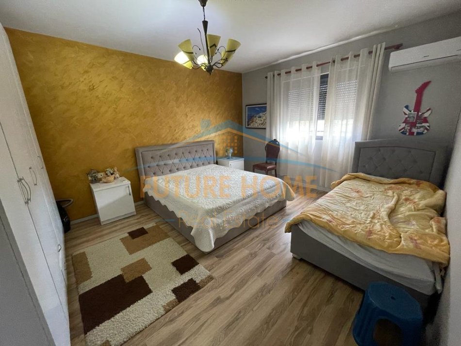 Tirane, shitet apartament 3+1+Ballkon Kati 3, 124 m² 150.000 € (allias)
