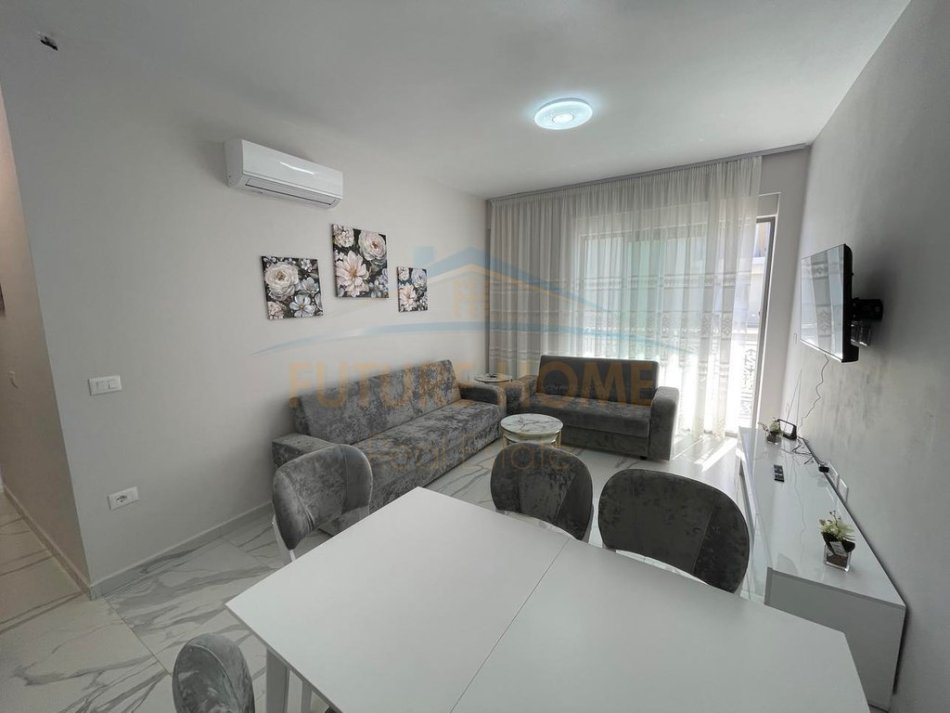 Tirane, jepet me qera apartament 2+1 Kati 6, 98 m² 850 € (Fusha e Aviacionit)