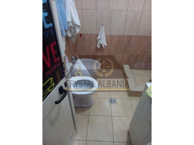 Tirane, jap me qera garsonier 1+1 Kati 2, 240 Euro (rruga vebi hoxha)