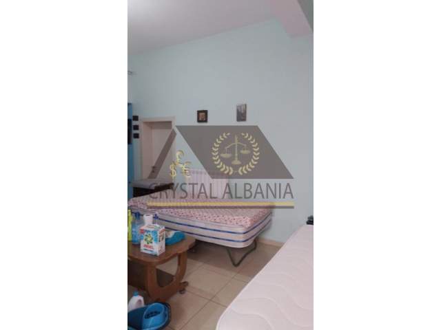 Tirane, jap me qera garsonier 1+1 Kati 2, 240 Euro (rruga vebi hoxha)