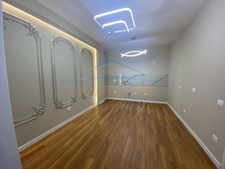 Tirane, shitet apartament 1+1 Kati 5, 61 m² 135.000 € (21 Dhjetori)