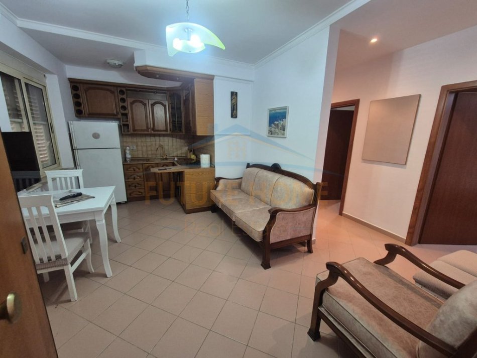 Durres, jepet me qera apartament 2+1 Kati 2, 82 m² 450 € (Ura e Dajlanit)