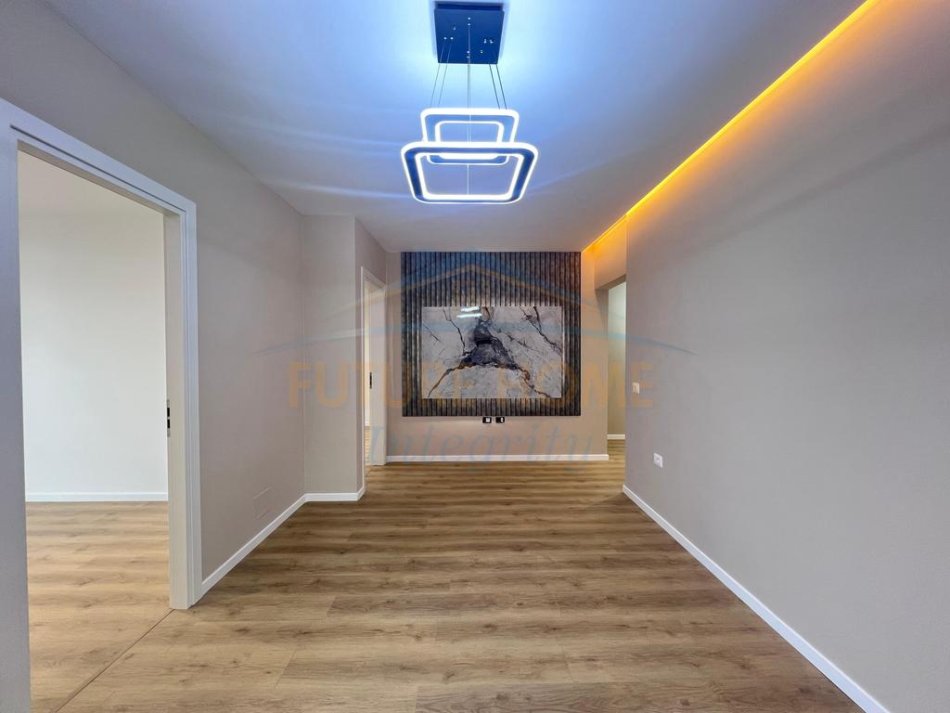 Tirane, shitet apartament 2+1+Ballkon Kati 4, 78 m² 195.000 € (PAZARI RI)   AL51505