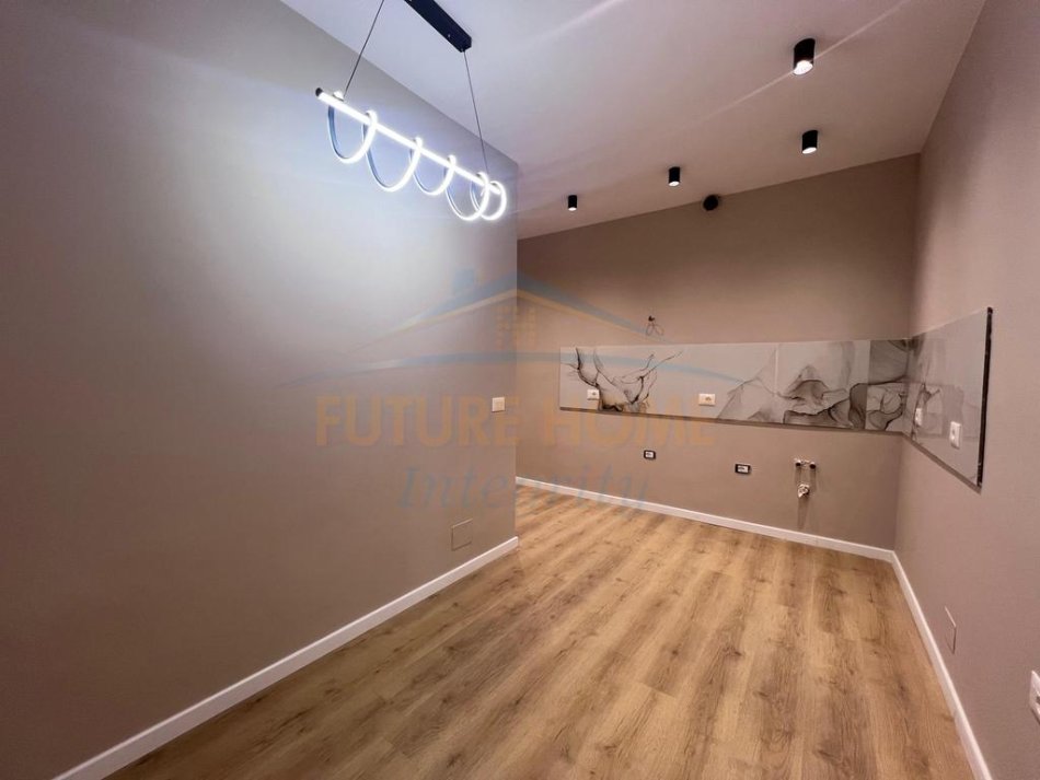 Tirane, shitet apartament 2+1+Ballkon Kati 4, 78 m² 195.000 € (PAZARI RI)   AL51505