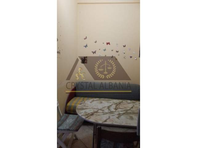 Tirane, jap me qera apartament 1+1 Kati 2, 55 m² 250 Euro (vebi hoxha)