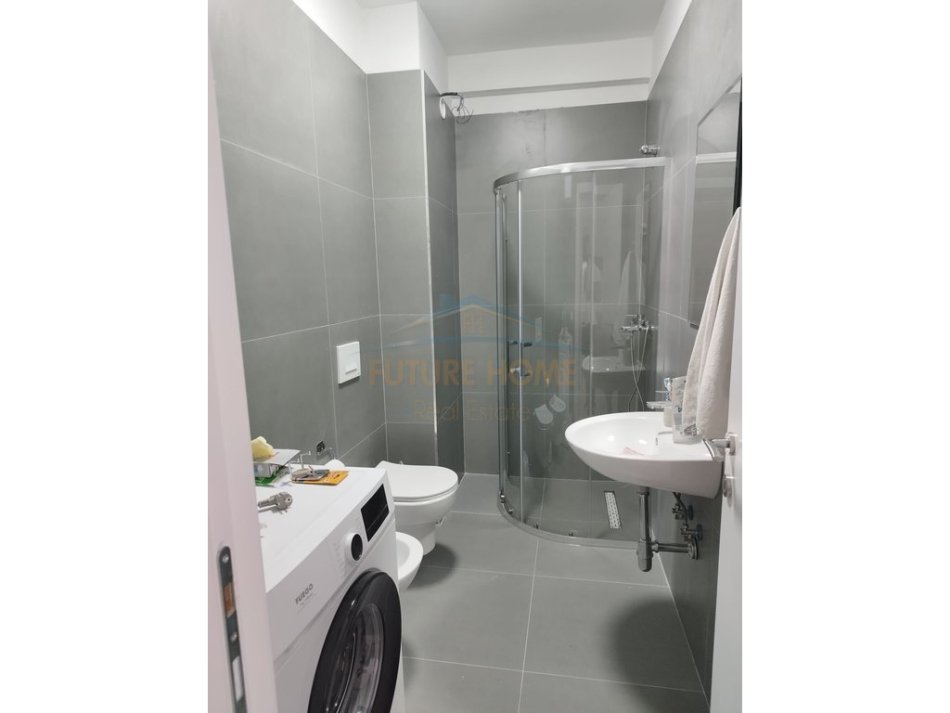 Tirane, jepet me qera apartament 1+1 Kati 9, 54 m² 350 € (UNIVERS CITY)  UNA51549